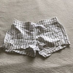 Striped linen shorts